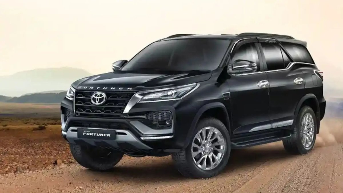 Toyota Fortuner: दमदार SUV का दबदबा कायम, लग्जरी लुक और ऑफ-रोडिंग पावर के साथ जानिए इसकी खासियतें 1 Toyota Fortuner
